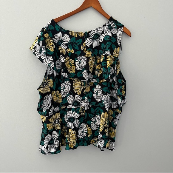 Eloquii Asymmetrical Floral Blouse Womens 24P Ruffle Peplum Pullover Partial Zip - Picture 2 of 8